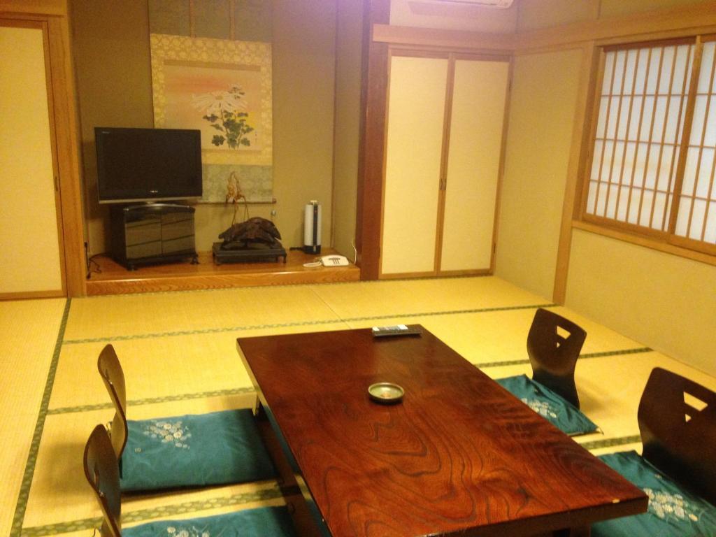 Chuokan Shimizuya Ryokan Nagano Room photo