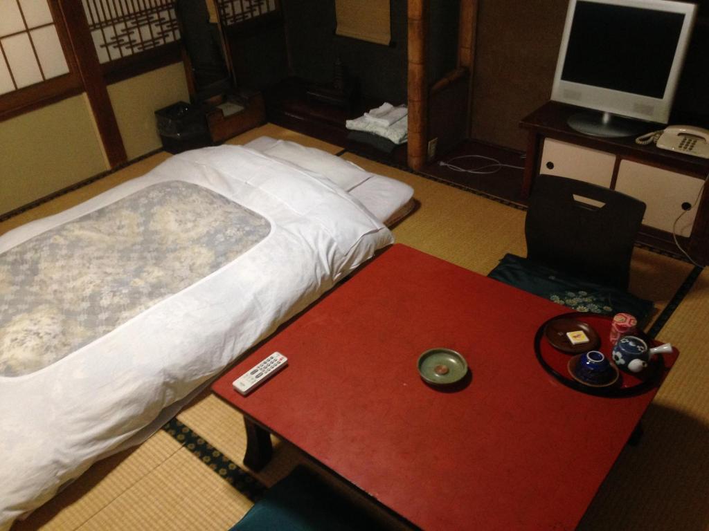 Chuokan Shimizuya Ryokan Nagano Room photo